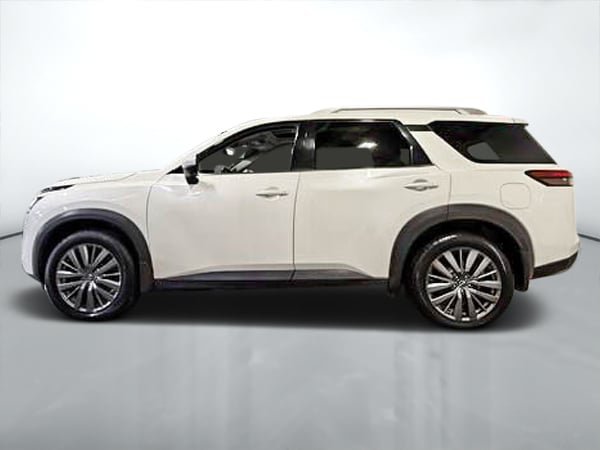2022 Nissan Pathfinder SL-5