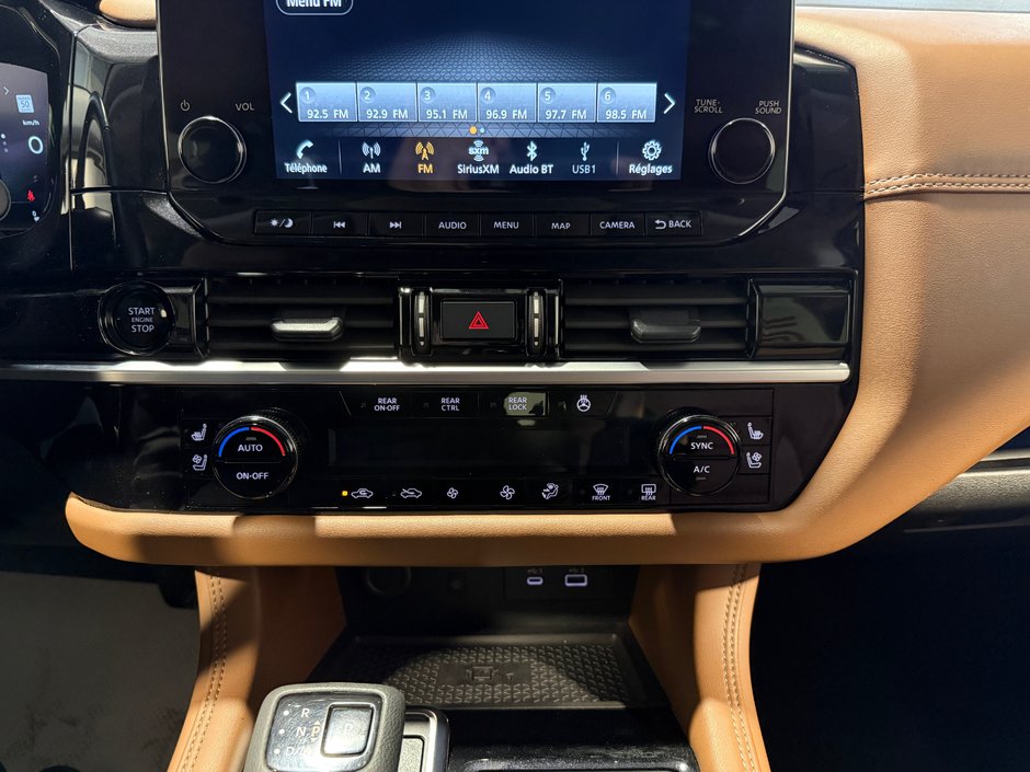 2025 Nissan Pathfinder Platinum-24