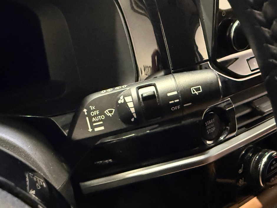 2025 Nissan Pathfinder Platinum-20