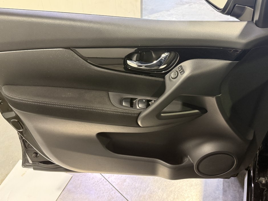 Nissan Qashqai SV 2017-11