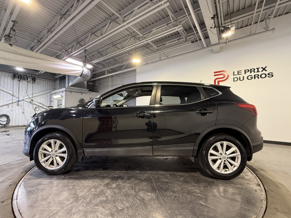 Nissan Qashqai SV 2017-5