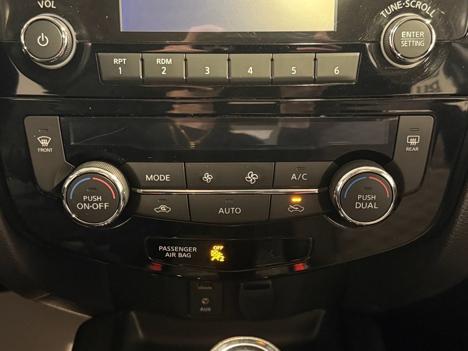 Nissan Qashqai SV 2017-23