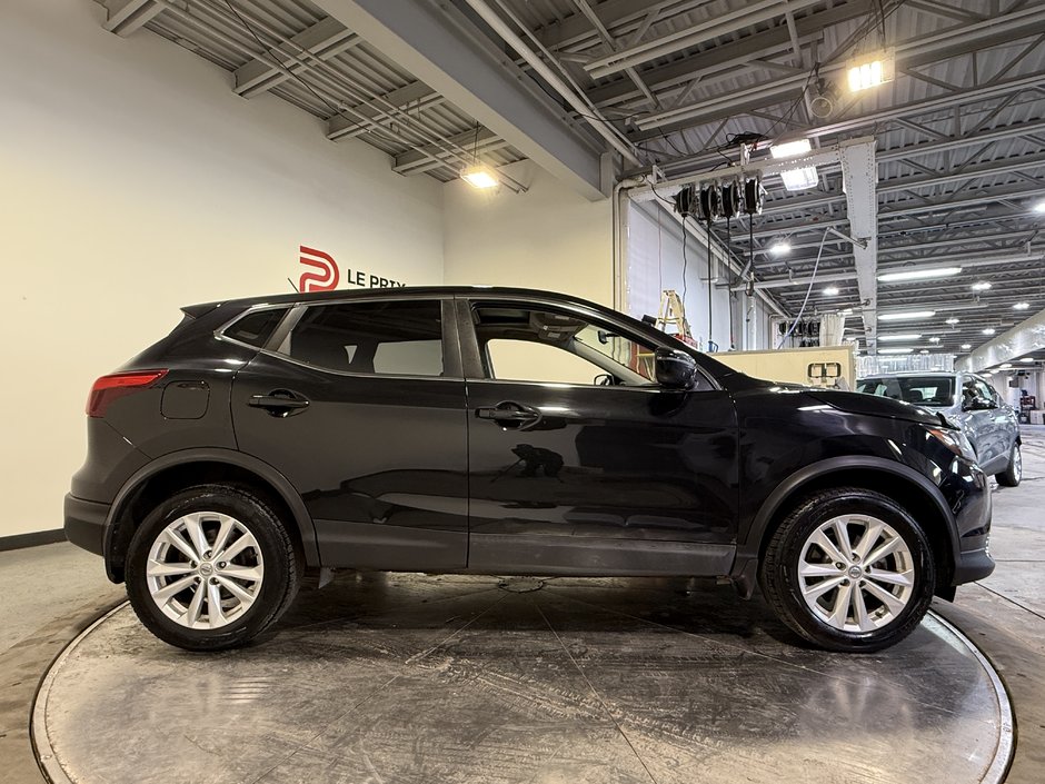 Nissan Qashqai SV 2017-1