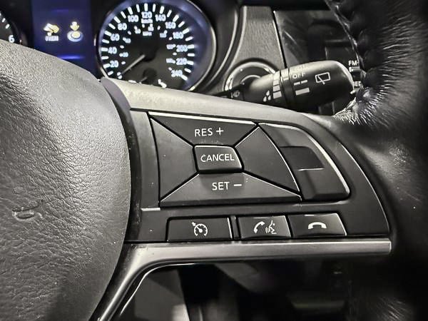 2017 Nissan Qashqai SV-17