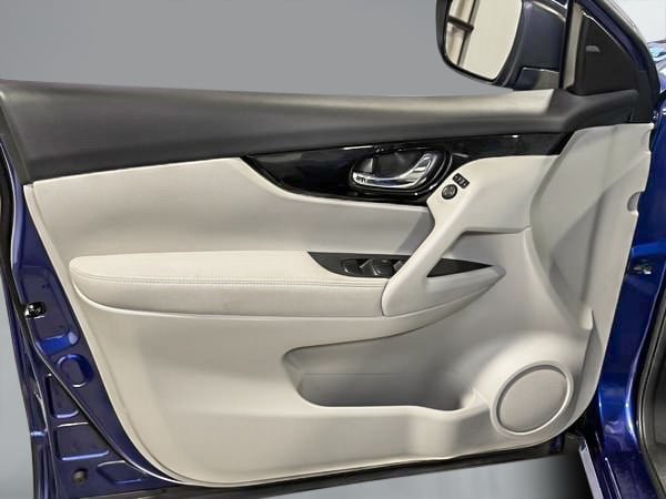 2018 Nissan Qashqai SV-11