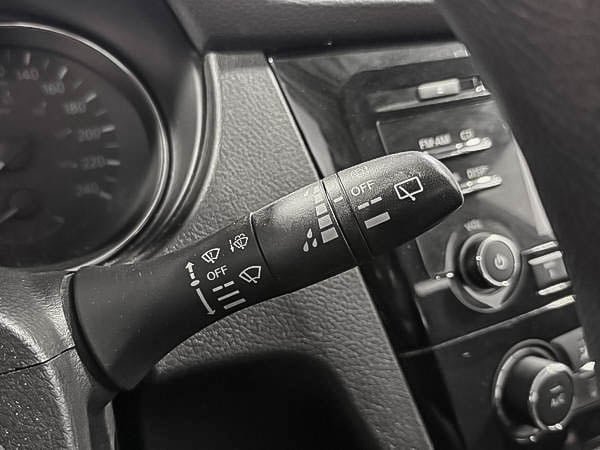 2018 Nissan Qashqai S-18