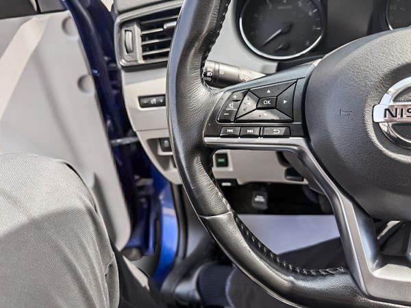2018 Nissan Qashqai SV FWD-17