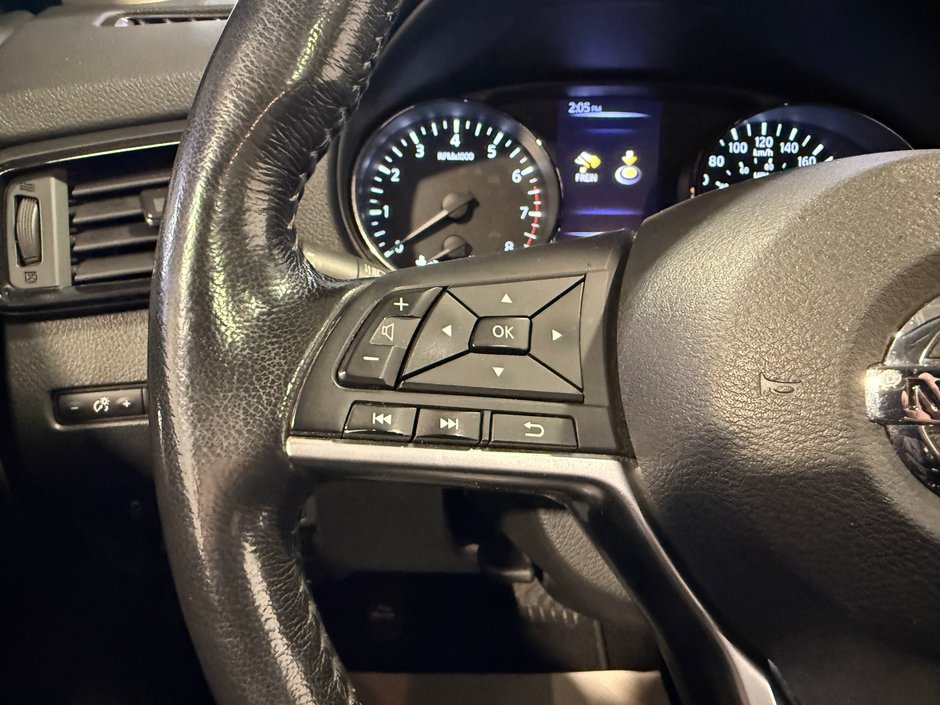 Nissan Qashqai SV 2018-16