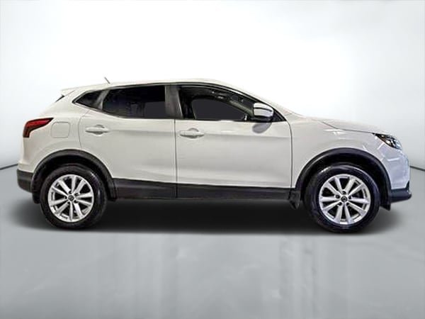 2019 Nissan Qashqai S-1