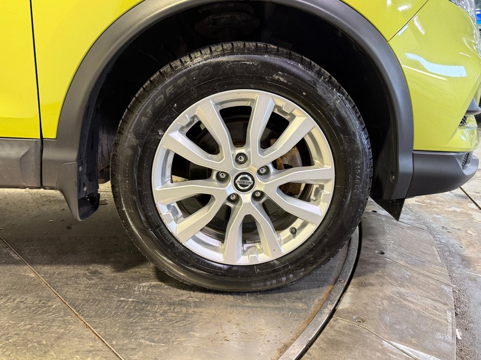 Nissan Qashqai SV 2020-10