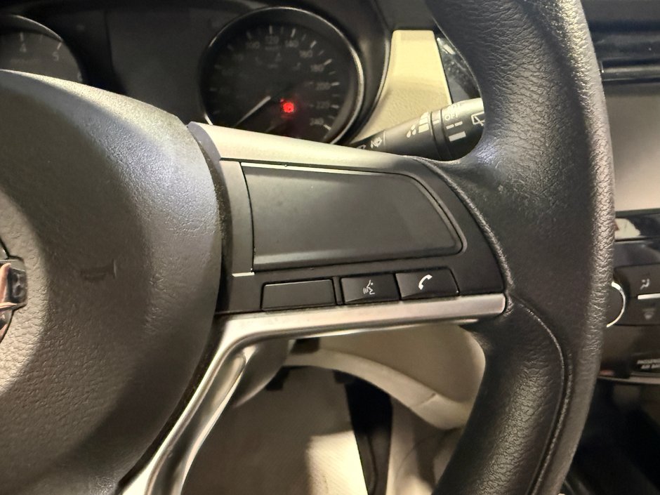 Nissan Qashqai SV 2020-16