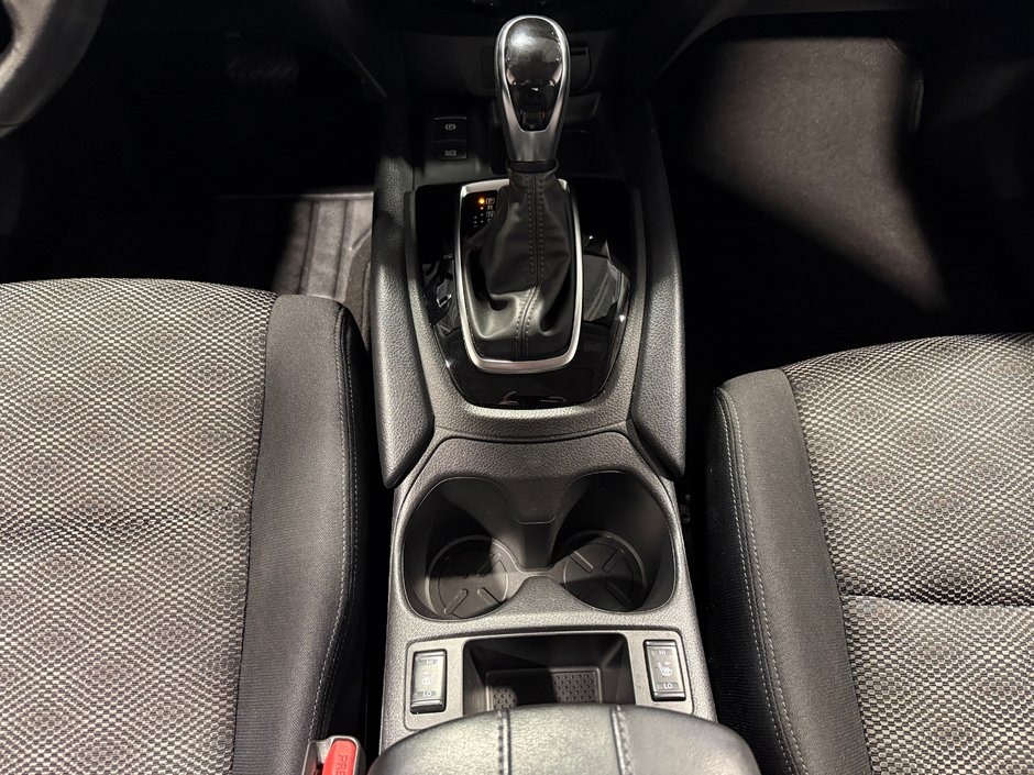 2021 Nissan Qashqai SV-24