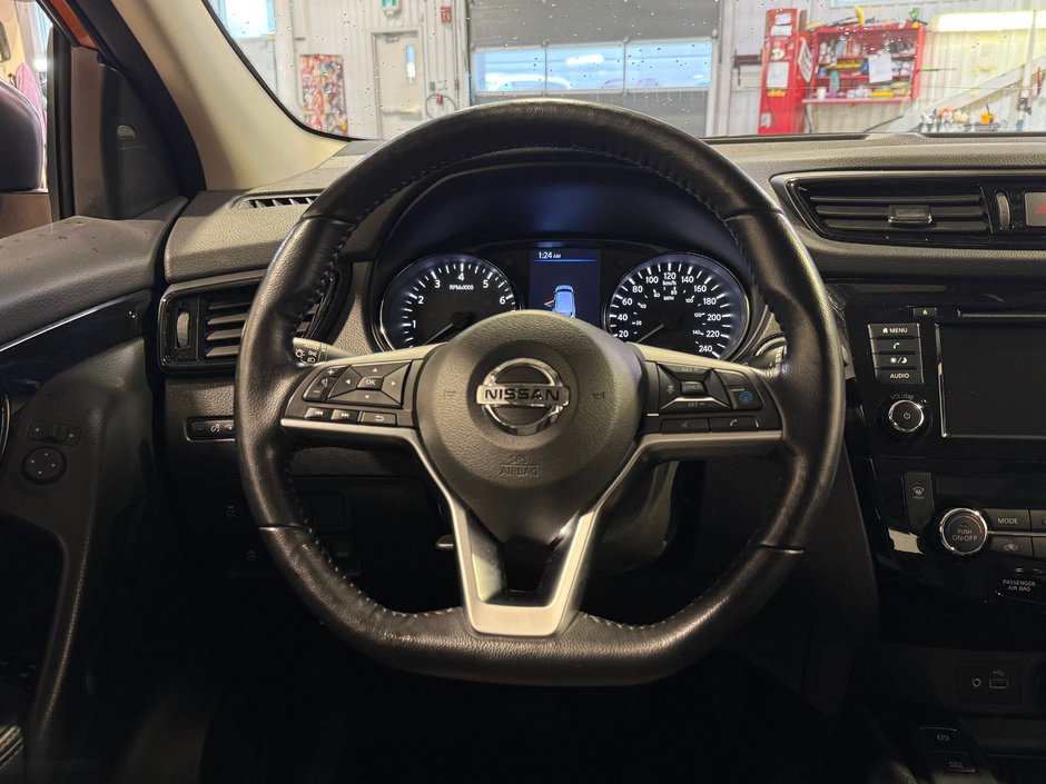 2021 Nissan Qashqai SV-15