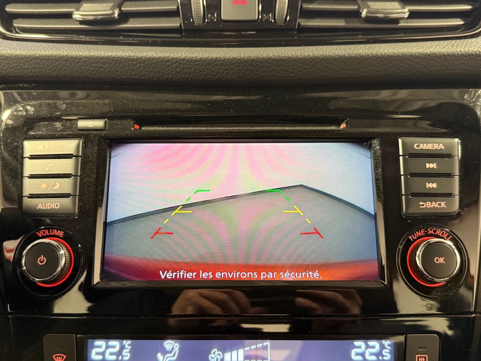 2021 Nissan Qashqai SV-22