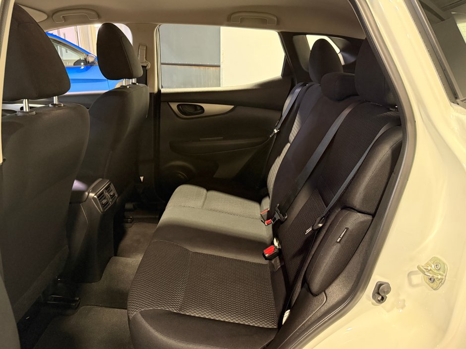 2021 Nissan Qashqai S-24
