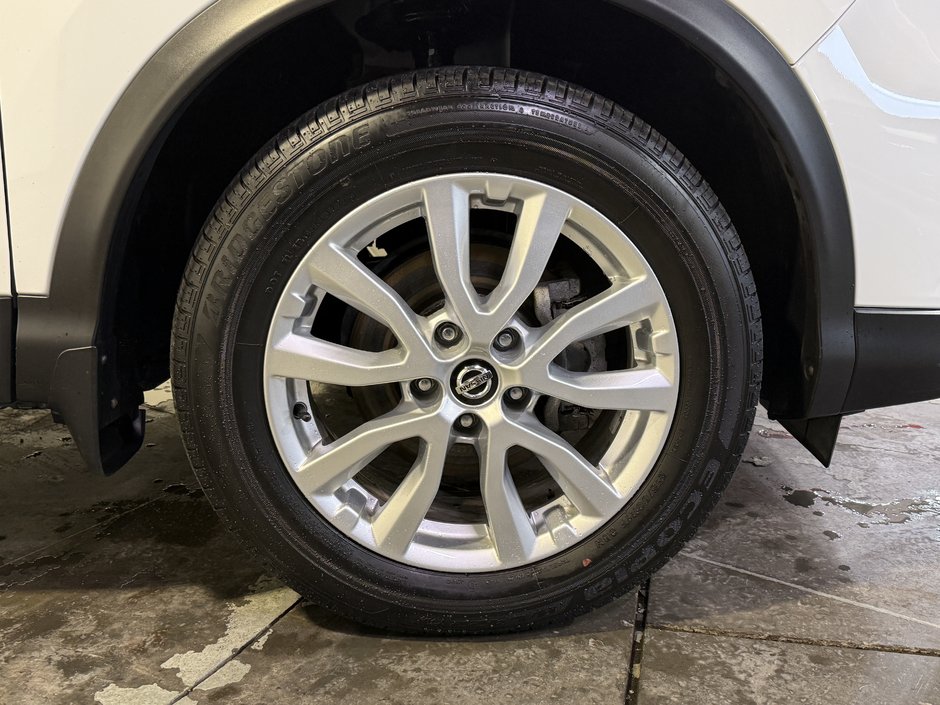 2021 Nissan Qashqai S-9