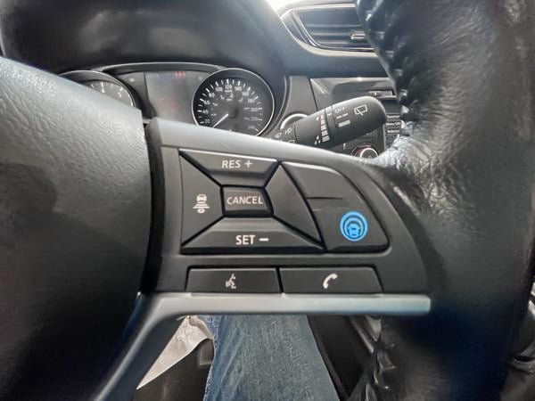 2022 Nissan Qashqai SV-12
