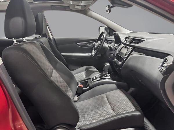 2022 Nissan Qashqai SV-16