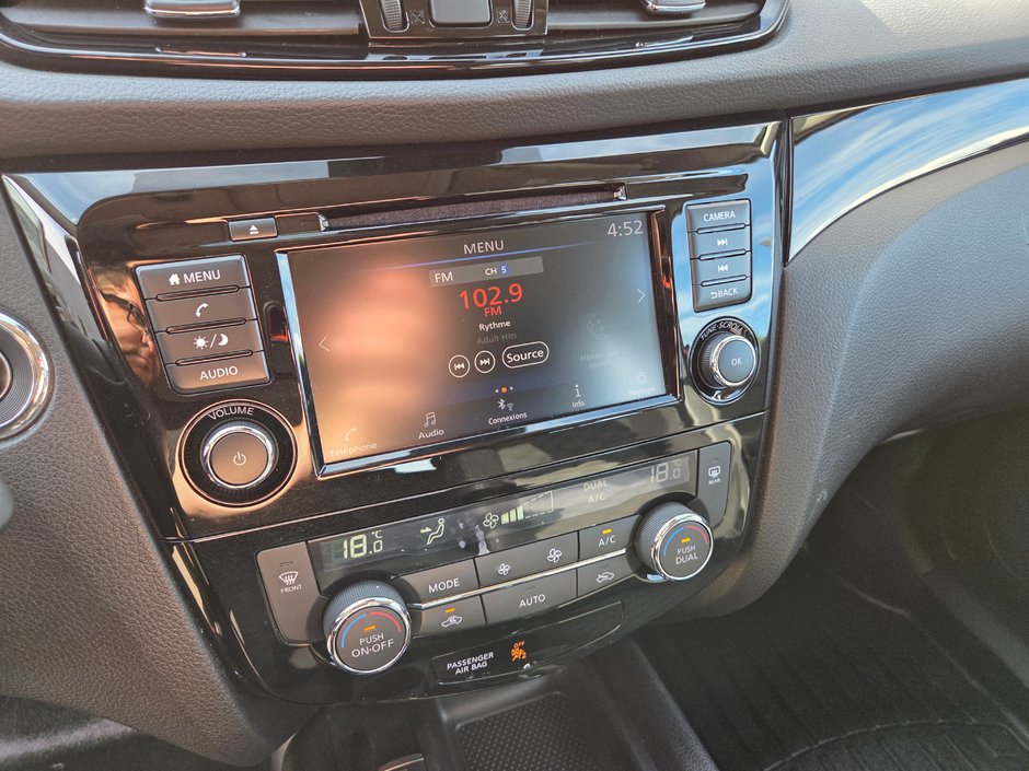 Nissan Qashqai SV 2022-14