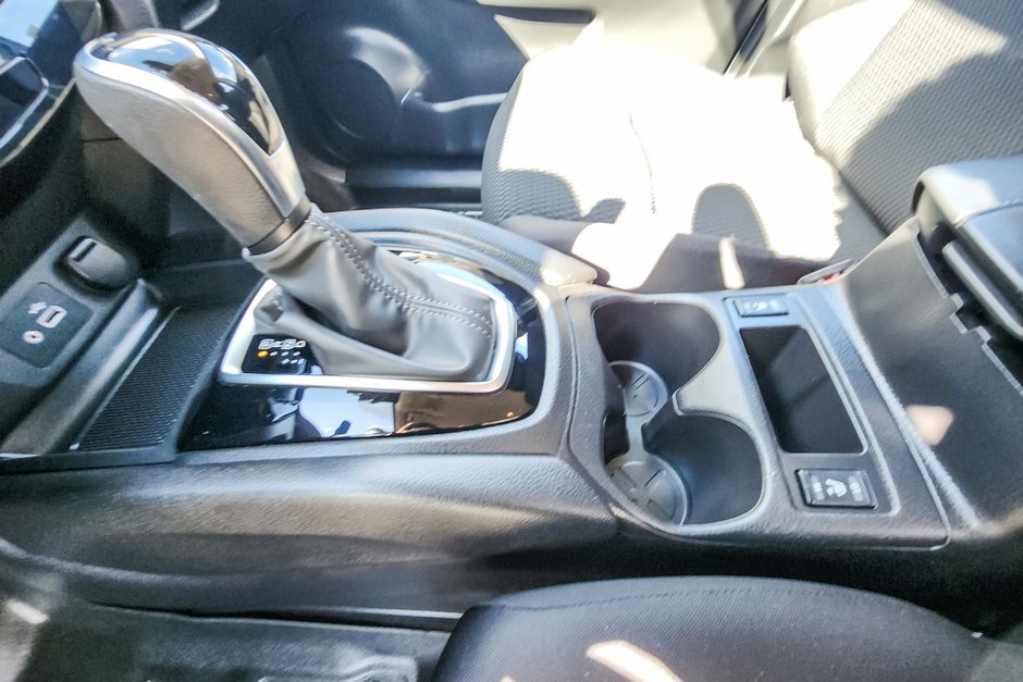 Nissan Qashqai S 2023-14