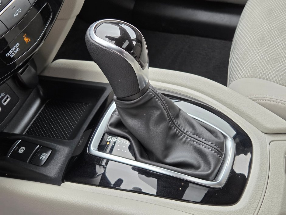 Nissan Qashqai SV 2023-14