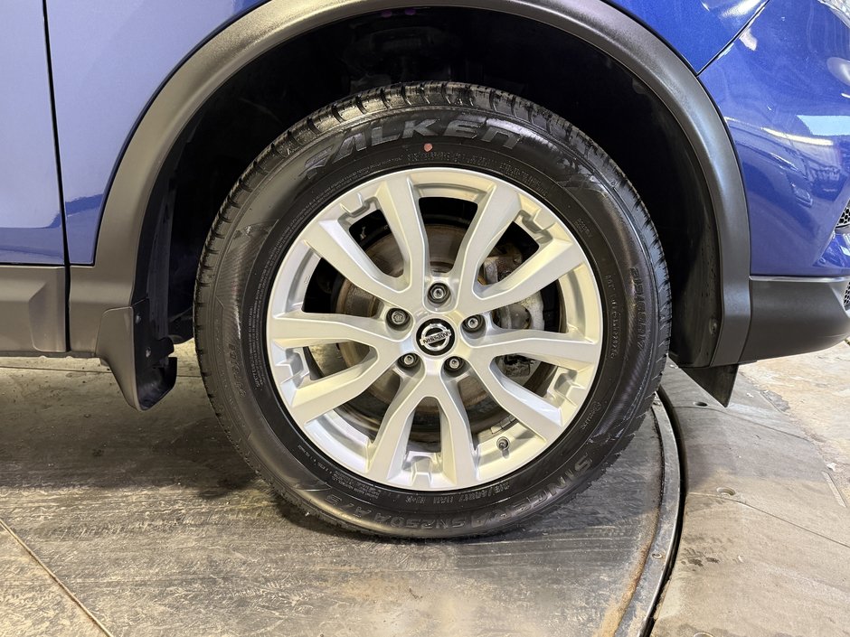 2023 Nissan Qashqai S-9