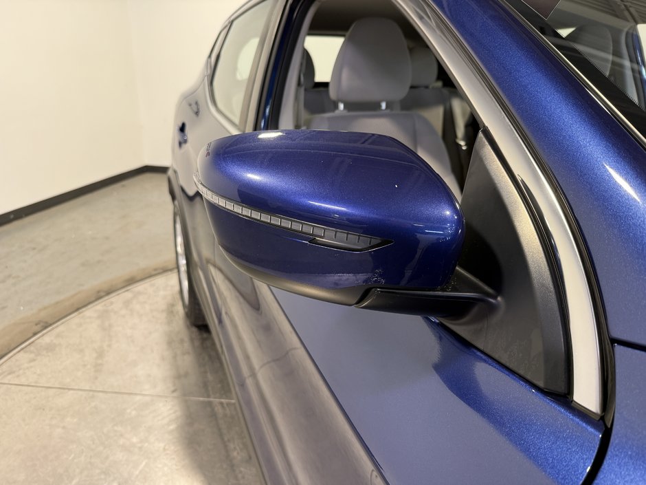 2023 Nissan Qashqai S-8