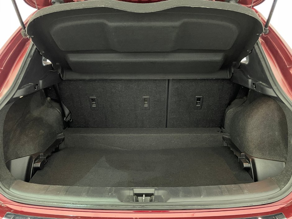 2023 Nissan Qashqai SV AWD-25