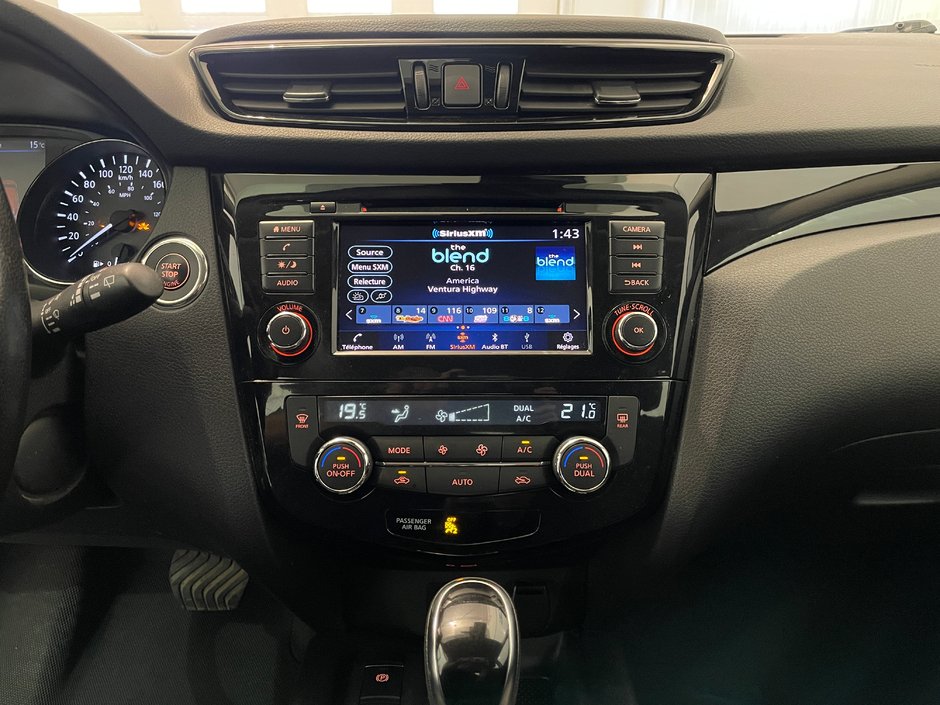 2023 Nissan Qashqai SV AWD-17