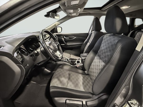 2023 Nissan Qashqai SV-14