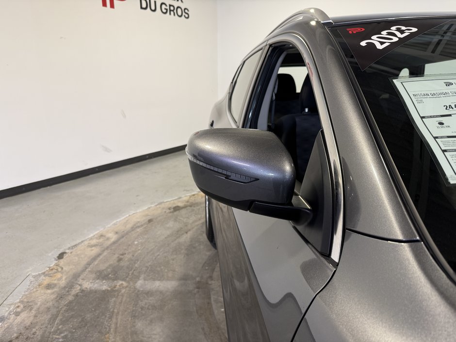 2023 Nissan Qashqai SV-9