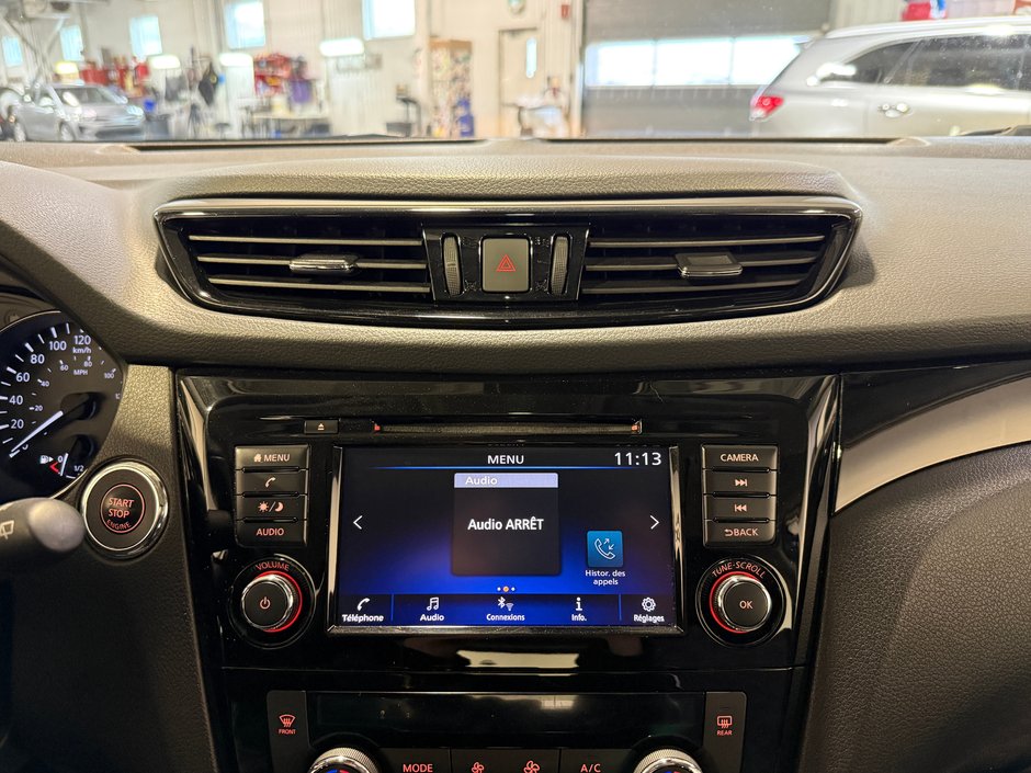 Nissan Qashqai SV 2023-21