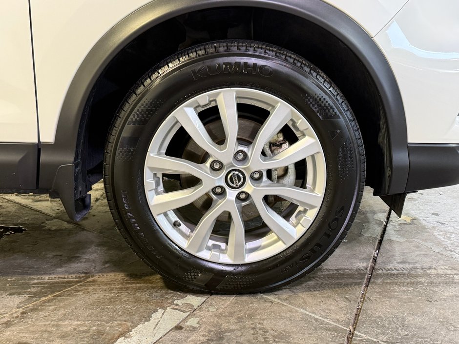 Nissan Qashqai SV 2023-10