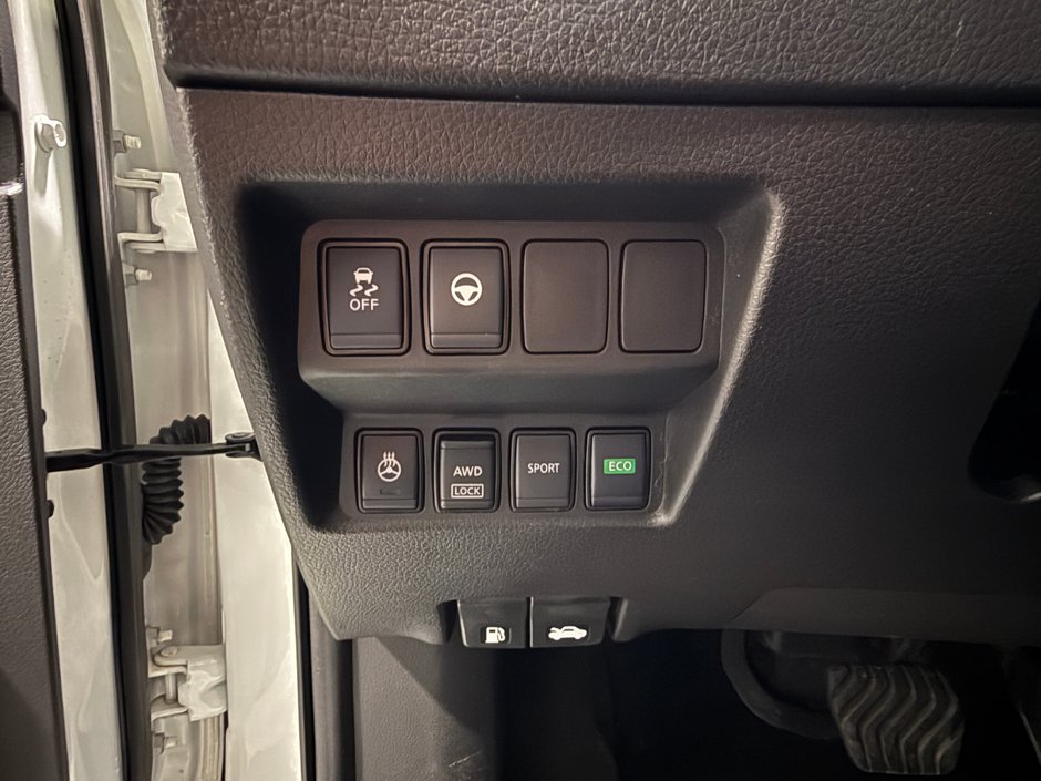 Nissan Qashqai SV 2023-13