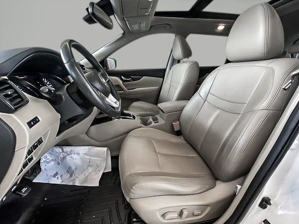 Nissan Rogue SL 2017-9