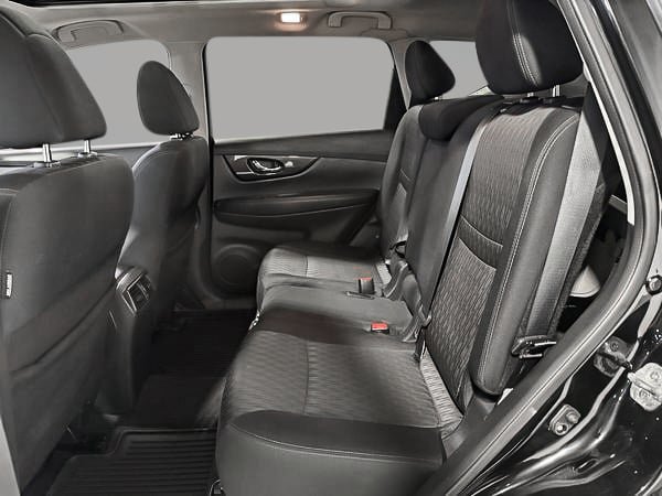 Nissan Rogue SV 2018-25