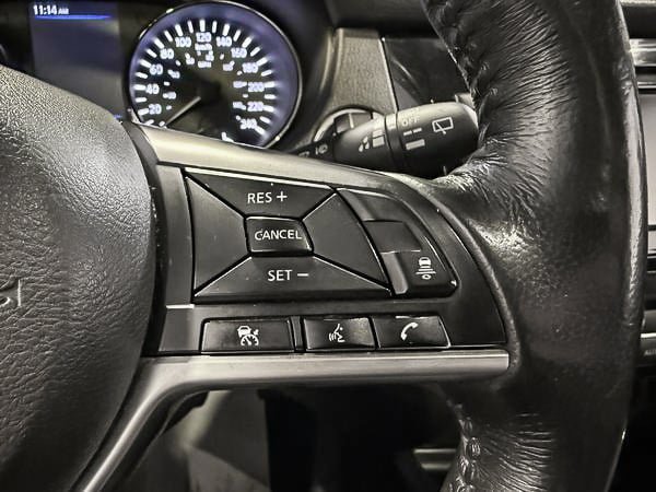 Nissan Rogue SV 2018-17