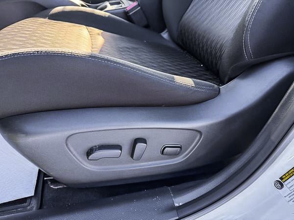 2019 Nissan Rogue SV FWD-13