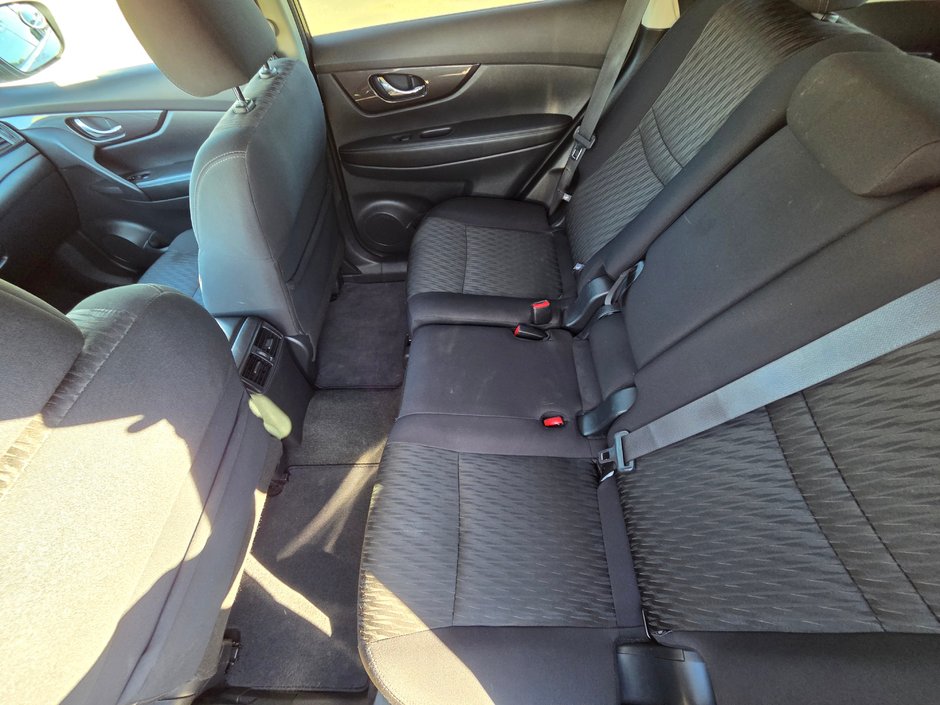 2019 Nissan Rogue SV-16