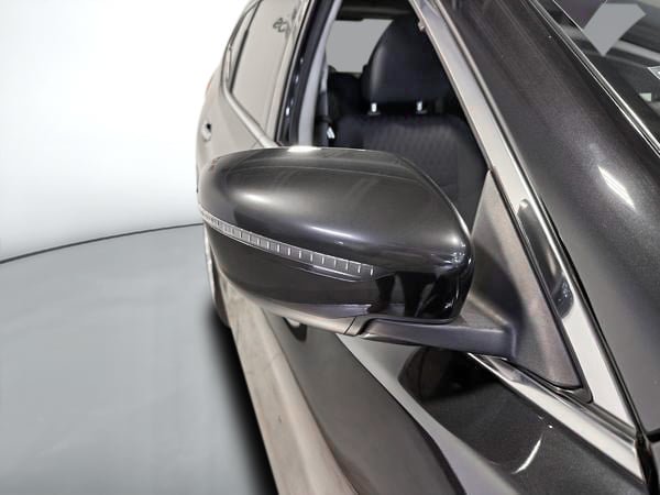 2019 Nissan Rogue S-8