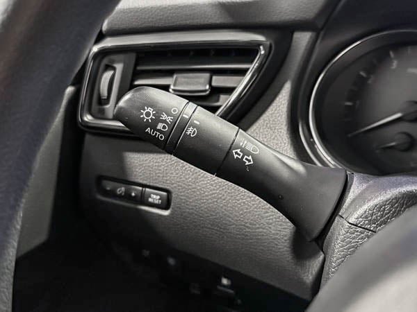 Nissan Rogue S 2020-17