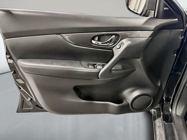 Nissan Rogue S 2020-10