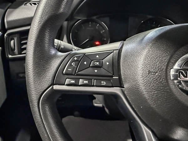 Nissan Rogue S 2020-15