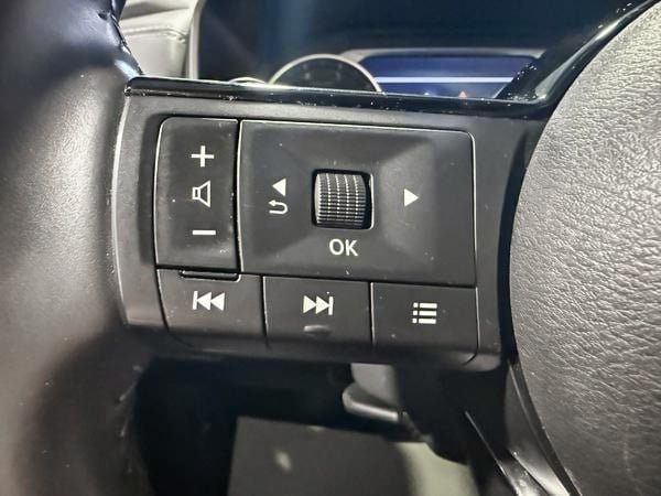 2021 Nissan Rogue SV-16