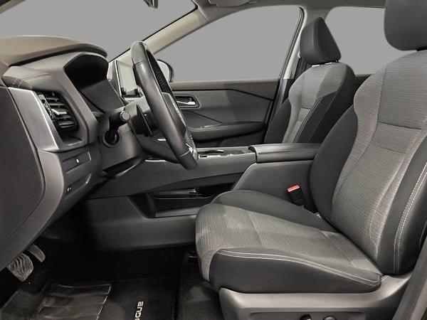 Nissan Rogue SV 2021-9