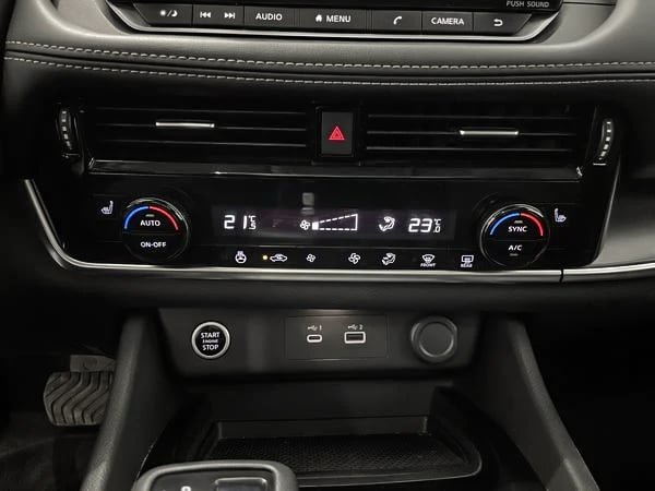 Nissan Rogue SV 2021-20
