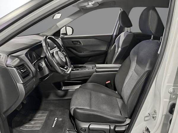 Nissan Rogue S 2021-12