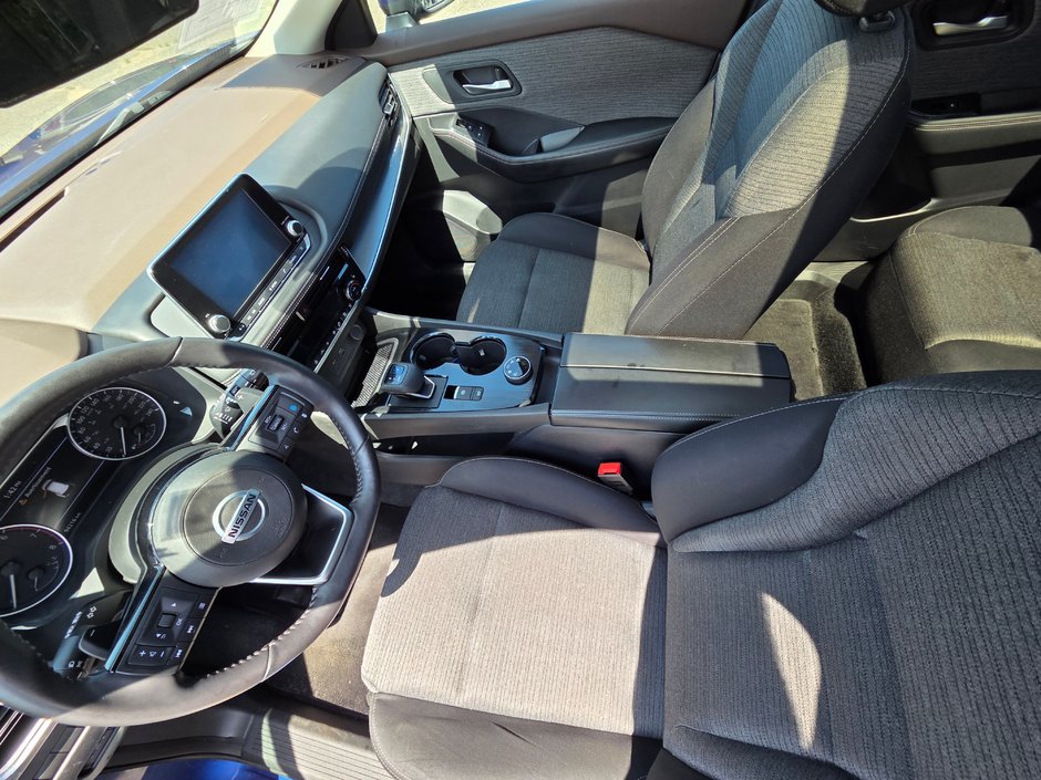 2021 Nissan Rogue SV-11