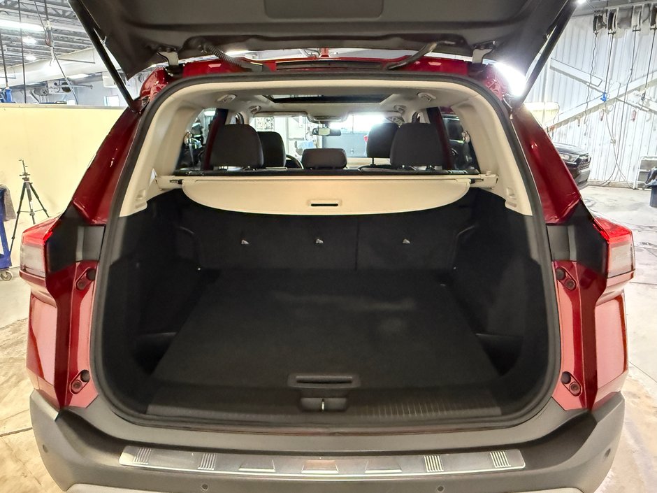 2021 Nissan Rogue SV-26