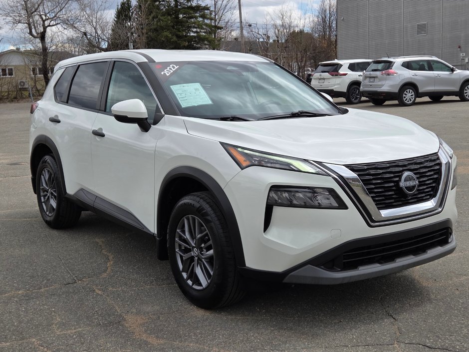 2022 Nissan Rogue S-0